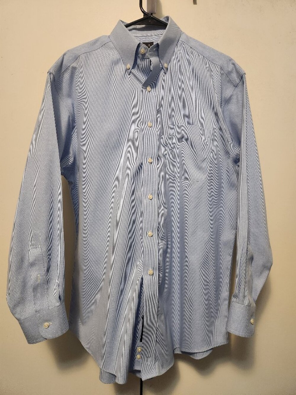 Jos A. Bank 15½ x 33 Dress Shirt